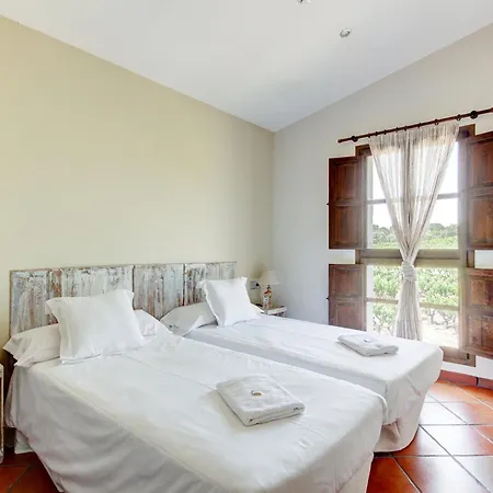Masia Canyes & Country house San Lorenzo de Hortons
