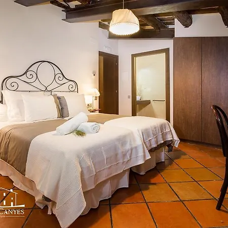 Masia Canyes & Country house San Lorenzo de Hortons