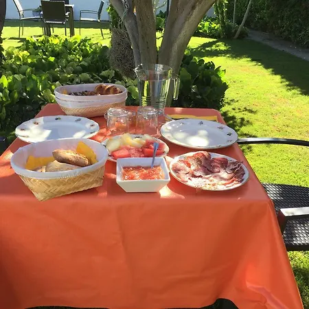 Country house Masia Canyes &