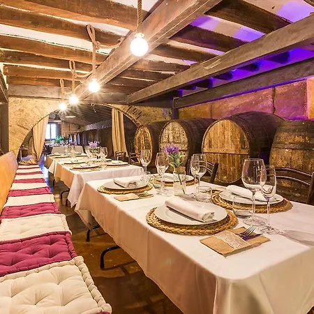 Country house Masia Canyes & San Lorenzo de Hortons